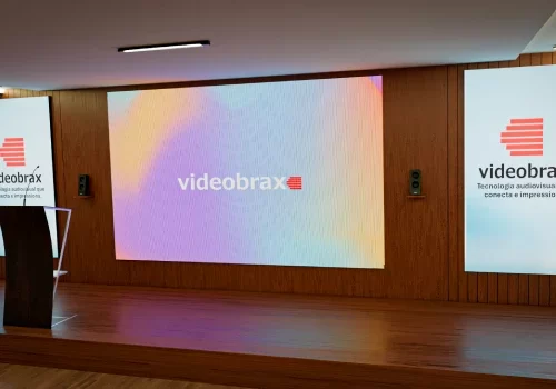 cover-led-indoor